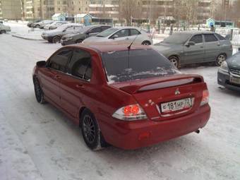 2004 Mitsubishi Lancer Pictures