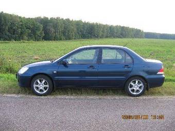 2004 Mitsubishi Lancer Pictures