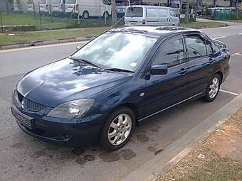 2004 Mitsubishi Lancer Images