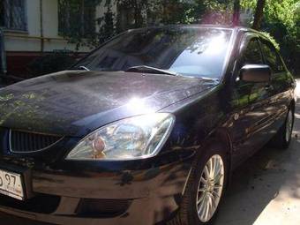 2004 Mitsubishi Lancer Pictures
