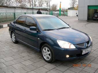2004 Mitsubishi Lancer Pictures