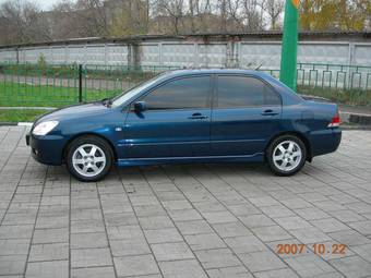 2004 Mitsubishi Lancer Pics