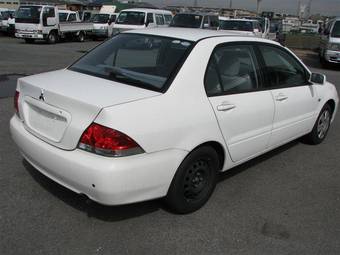 2004 Mitsubishi Lancer Pictures