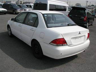 2004 Mitsubishi Lancer Photos