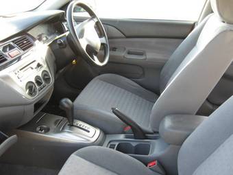 2004 Mitsubishi Lancer Pictures