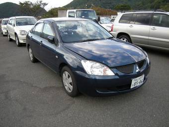 2004 Mitsubishi Lancer Pictures