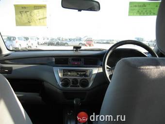 2004 Mitsubishi Lancer Pictures
