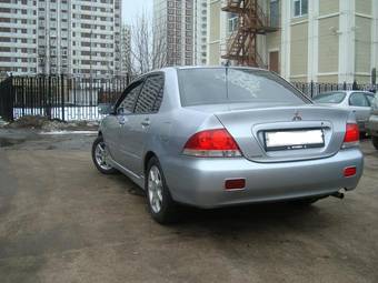 2004 Mitsubishi Lancer Photos