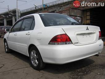 2004 Mitsubishi Lancer Photos