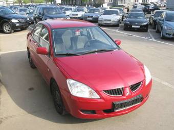 2004 Mitsubishi Lancer Pictures