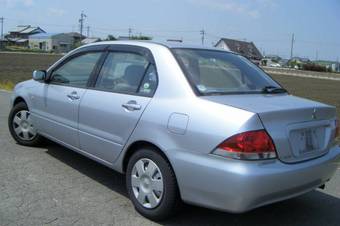 2004 Mitsubishi Lancer Photos