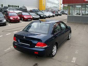 2004 Mitsubishi Lancer Pictures
