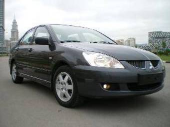 2004 Mitsubishi Lancer Photos