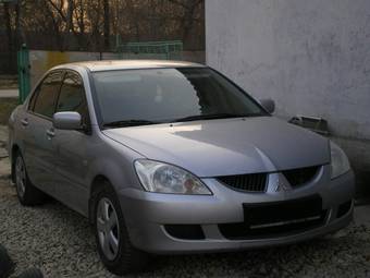 2004 Mitsubishi Lancer Photos