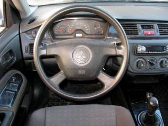 2004 Mitsubishi Lancer Wallpapers