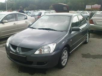 2004 Mitsubishi Lancer Pictures