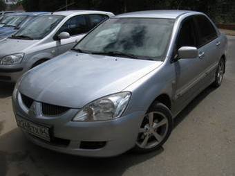 2004 Mitsubishi Lancer Pictures