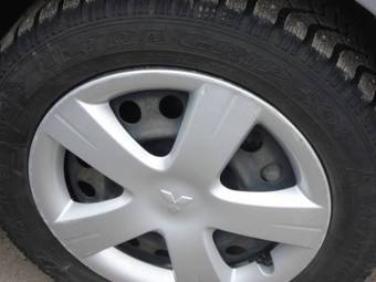 2004 Mitsubishi Lancer Photos