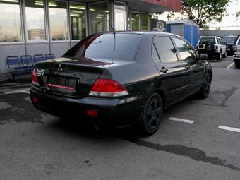 2004 Mitsubishi Lancer Pictures
