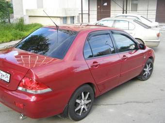 2004 Mitsubishi Lancer Photos