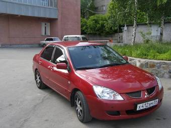 2004 Mitsubishi Lancer Pictures