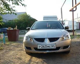 2004 Mitsubishi Lancer Photos