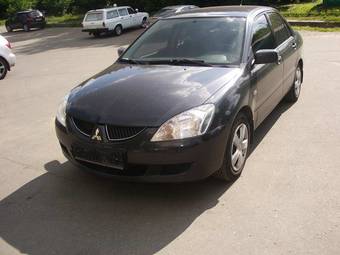 2004 Mitsubishi Lancer Photos