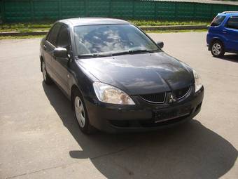 2004 Mitsubishi Lancer Pictures
