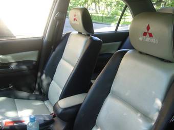 2004 Mitsubishi Lancer Photos