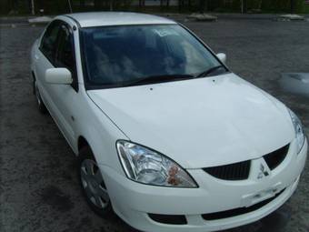 2004 Mitsubishi Lancer Pictures