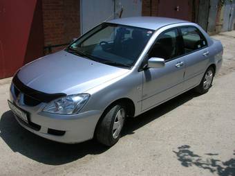 2004 Mitsubishi Lancer Photos