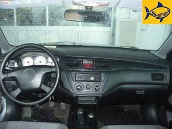 2004 Mitsubishi Lancer Pictures