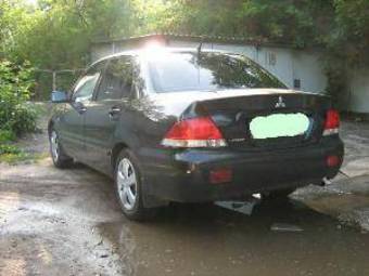 2004 Mitsubishi Lancer Pictures