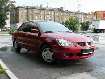 2004 Mitsubishi Lancer Pics