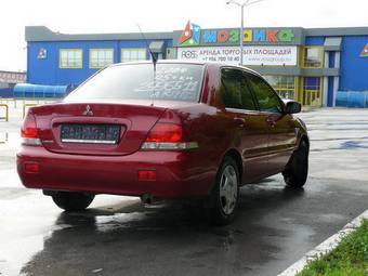 2004 Mitsubishi Lancer Pictures