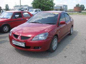 2004 Mitsubishi Lancer Photos