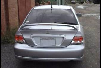 2004 Mitsubishi Lancer Pictures