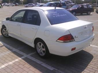 2004 Mitsubishi Lancer Pictures