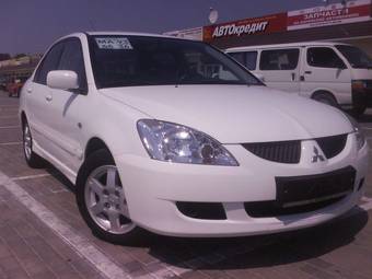 2004 Mitsubishi Lancer Photos