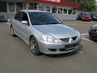 2004 Mitsubishi Lancer Pictures