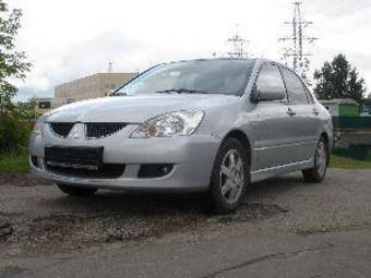 2004 Mitsubishi Lancer Photos