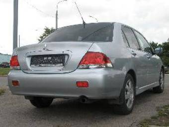 2004 Mitsubishi Lancer Pictures