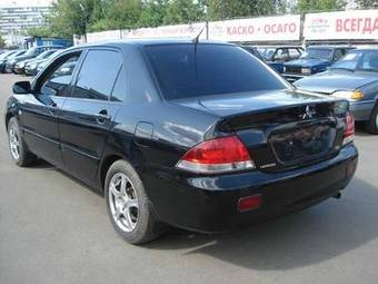 2004 Mitsubishi Lancer Photos