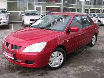 2004 Mitsubishi Lancer Photos