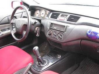 2004 Mitsubishi Lancer Wallpapers