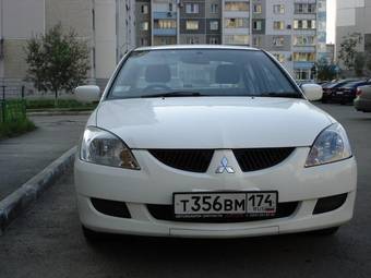 2004 Mitsubishi Lancer Photos