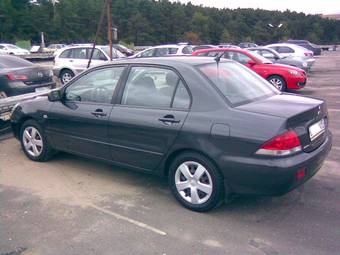 2004 Mitsubishi Lancer Pictures