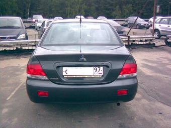 2004 Mitsubishi Lancer Photos
