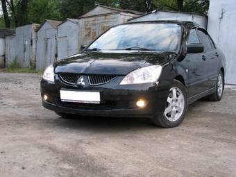 2004 Mitsubishi Lancer Pictures