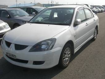 2004 Mitsubishi Lancer Pictures